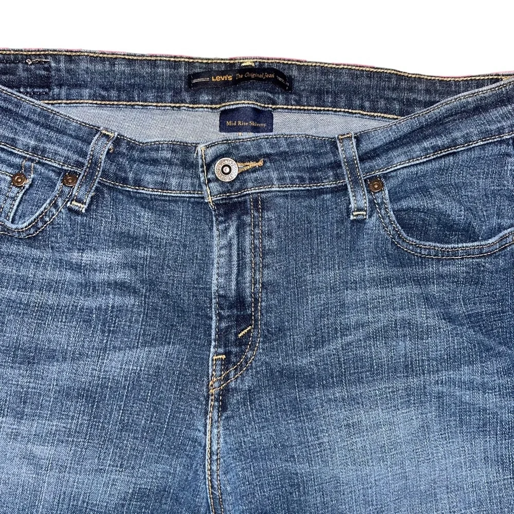 Levi’s Original Mid Rise Skinny Going Out Dark Wash Jeans Super Comfortable 14 - Picture 5 of 8